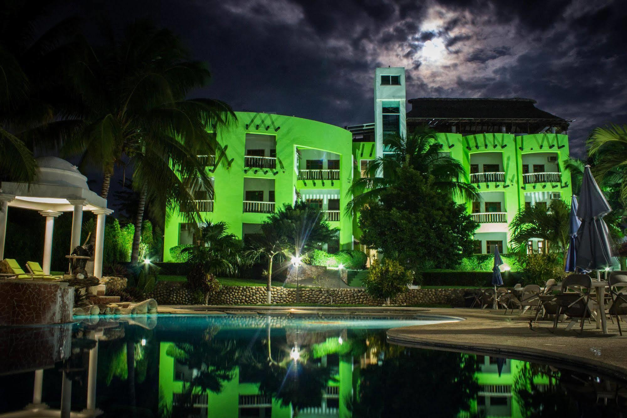 Hotel & Suites Punta Esmeralda Puerto Escondido  Ngoại thất bức ảnh