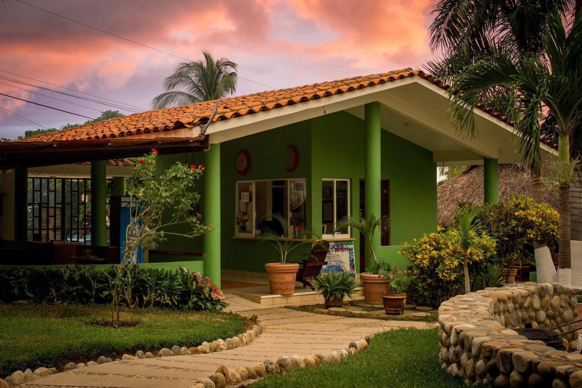 Hotel & Suites Punta Esmeralda Puerto Escondido  Ngoại thất bức ảnh